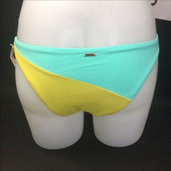 🆕💛💚Victoria secret }   Swimsuit - Picture 7 of 8